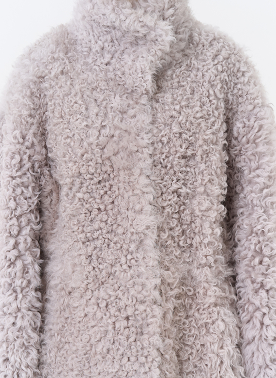 Женская двухсторонняя дубленка с воротником стойкой