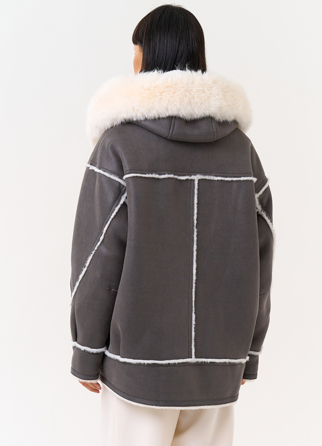 Женская дубленка из эко замши с капюшоном из эко меха модель № 31505 в рассрочку