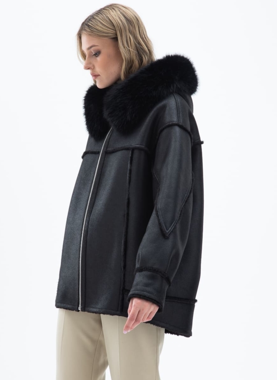 Женская дубленка из эко кожи с капюшоном
