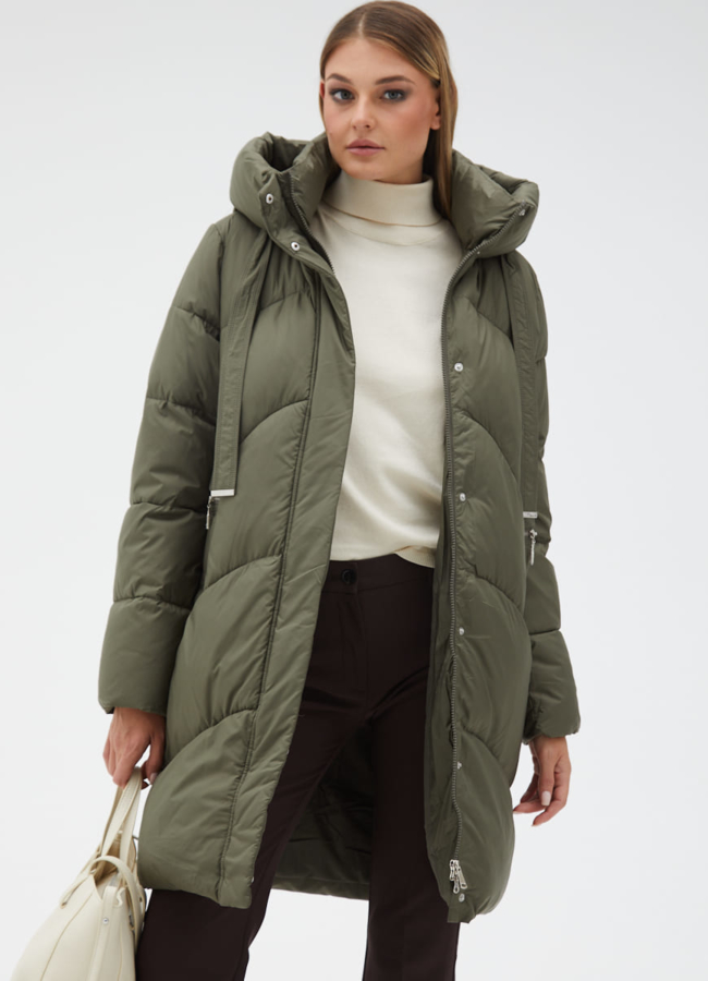 Женский пуховик с капюшоном модель № 31125 универмаг малина