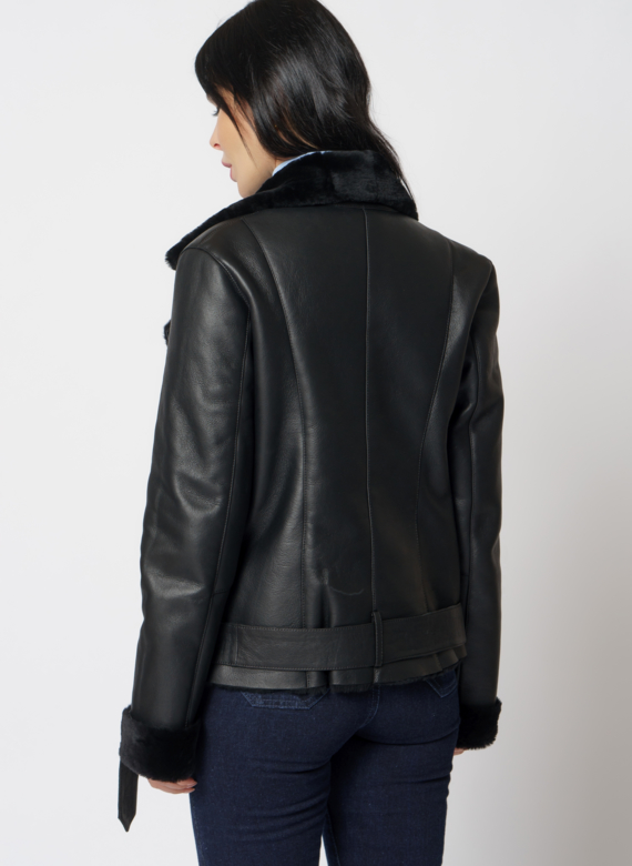 Женская дубленка косуха из овчины черного цвета