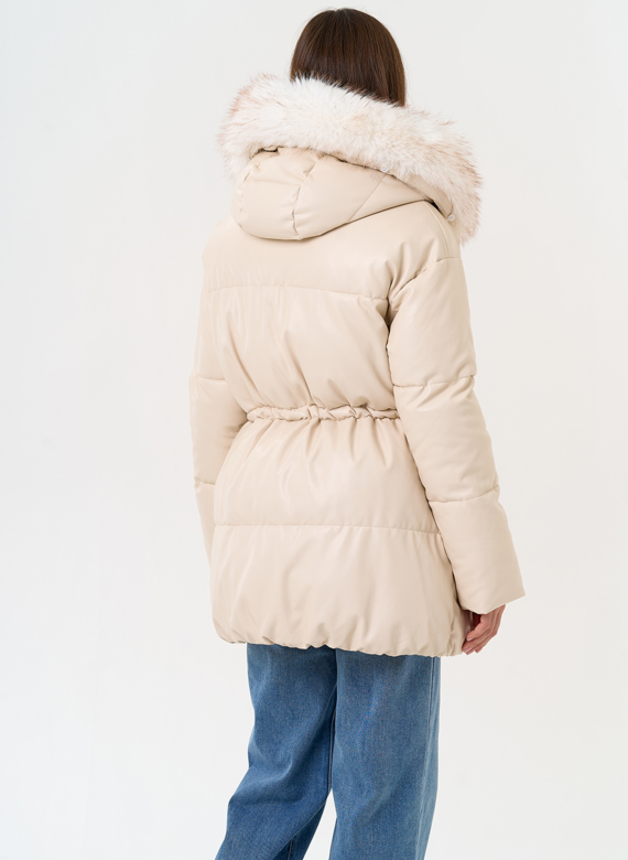 Женский пуховик из эко кожи с отделкой из эко меха