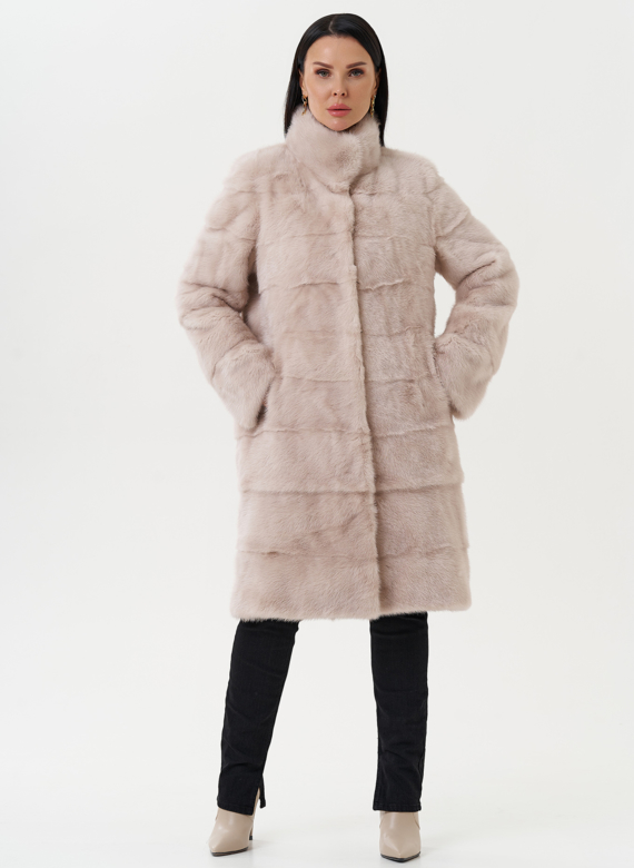 Светлая норковая шуба с воротником стойкой