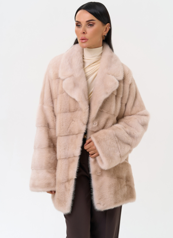 Укороченная шуба из меха норки с английским воротником