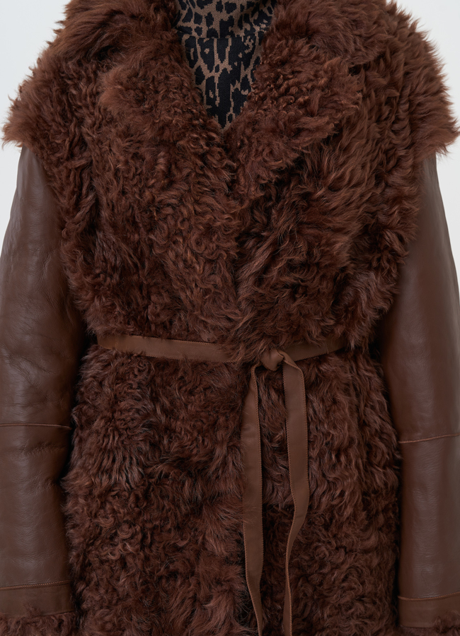 Двухсторонняя натуральная дубленка модель № 28425 универмаг малина