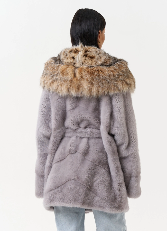 Женская шуба из меха норки с капюшоном из меха рыси модель № 31166 в рассрочку