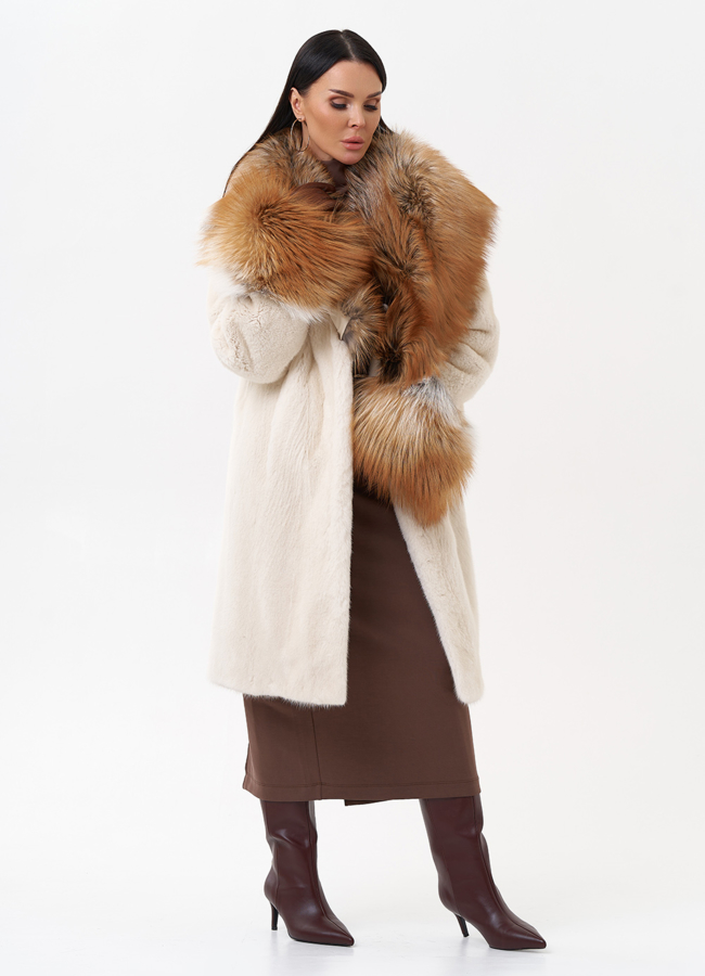 Норковая шуба с отделкой из меха лисы модель № 29542 универмаг малина