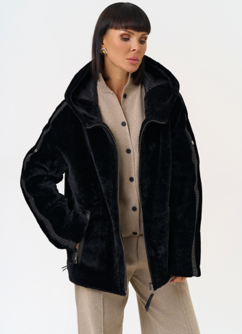 Женская двухсторонняя дубленка с капюшоном