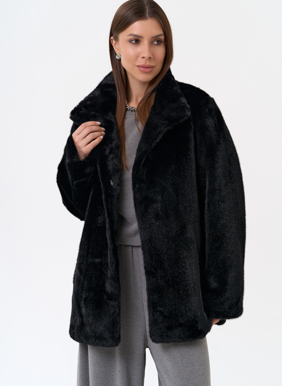 Женская шуба из эко меха в черном цвете